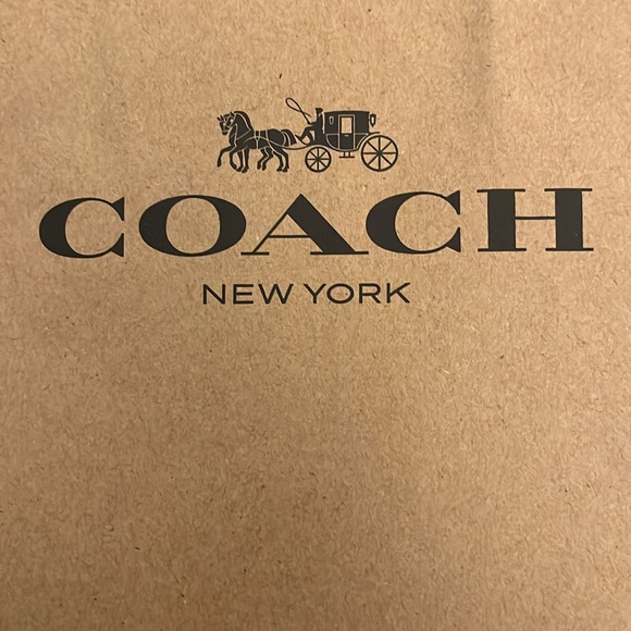 Coach Large Corner Zip Wristlet Taupe $168 retail! - Picture 6 of 9